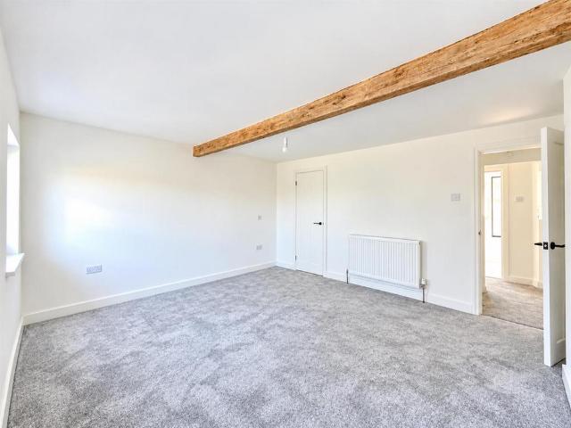 2 bedroom semi detached house to rent