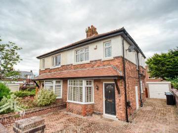 2 bedroom semi detached house to rent