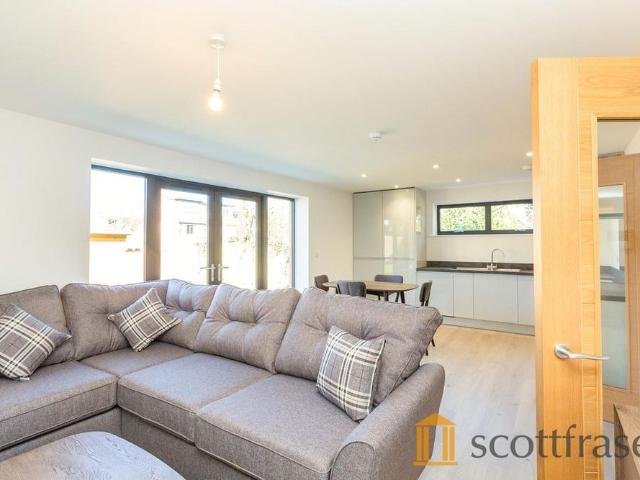 2 bedroom semi detached house to rent