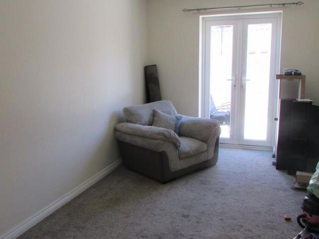 2 bedroom semi detached house to rent