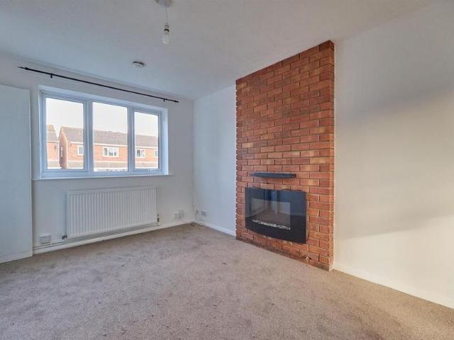 2 bedroom semi detached house to rent
