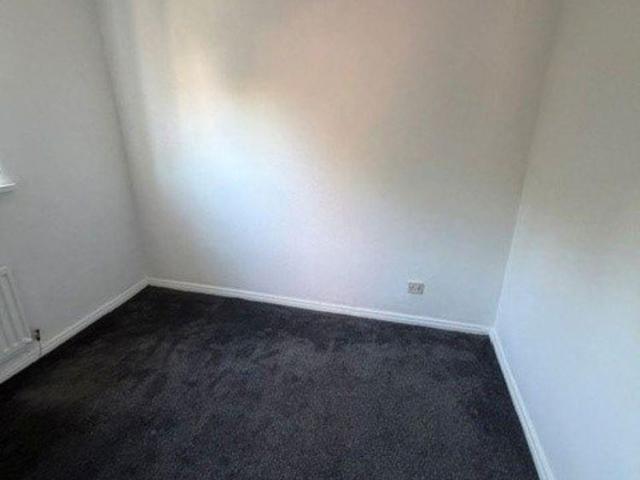 2 bedroom semi detached house to rent