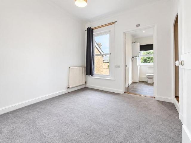 2 bedroom semi detached house to rent