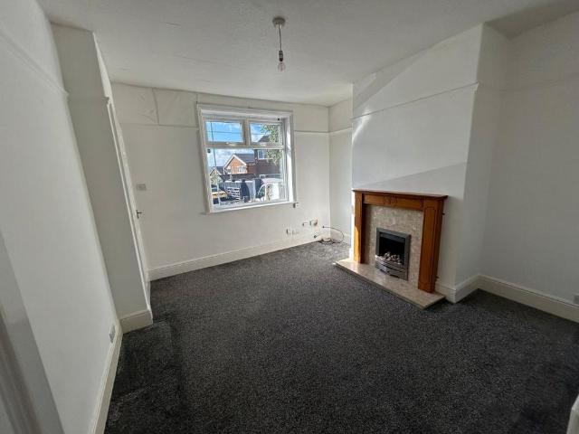 2 bedroom semi detached house to rent