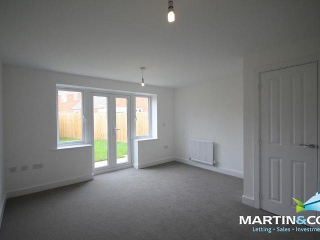 2 bedroom semi detached house to rent