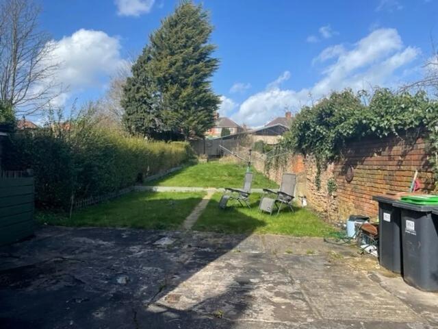 2 bedroom semi detached house to rent