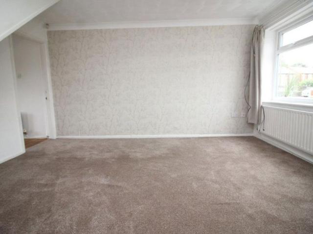 2 bedroom semi detached house to rent