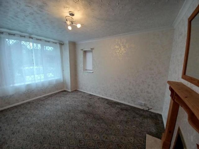 2 bedroom semi detached house to rent