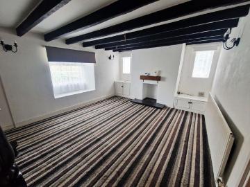 2 bedroom semi detached house to rent