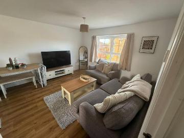 2 bedroom semi detached house to rent