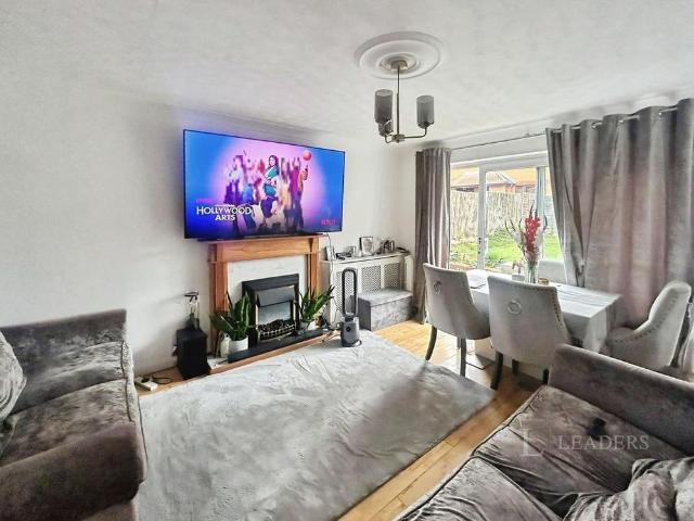 2 bedroom semi detached house to rent