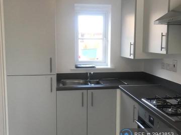 2 bedroom semi detached house to rent
