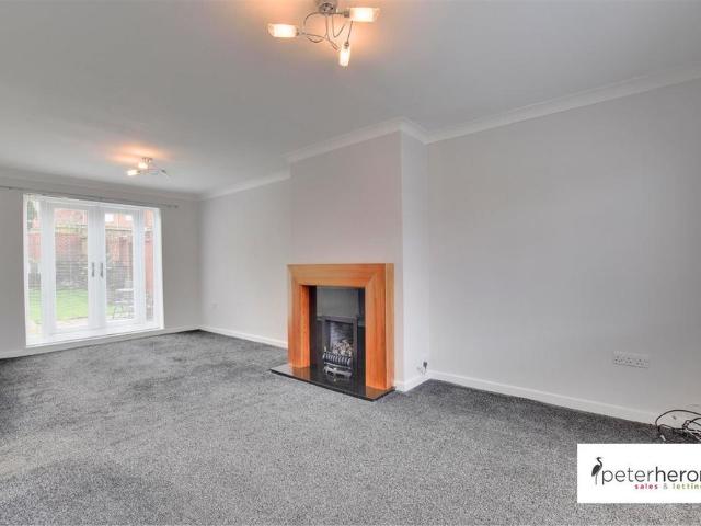 2 bedroom semi detached house to rent