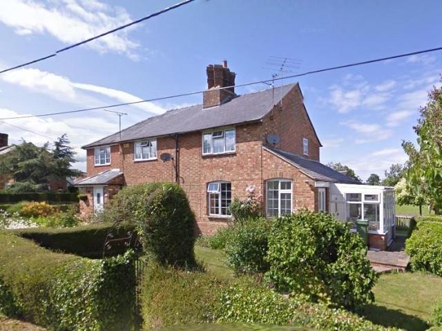 2 bedroom semi detached house to rent