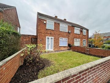 2 bedroom semi detached house to rent
