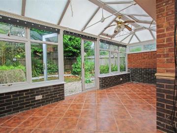 2 bedroom semi detached house to rent