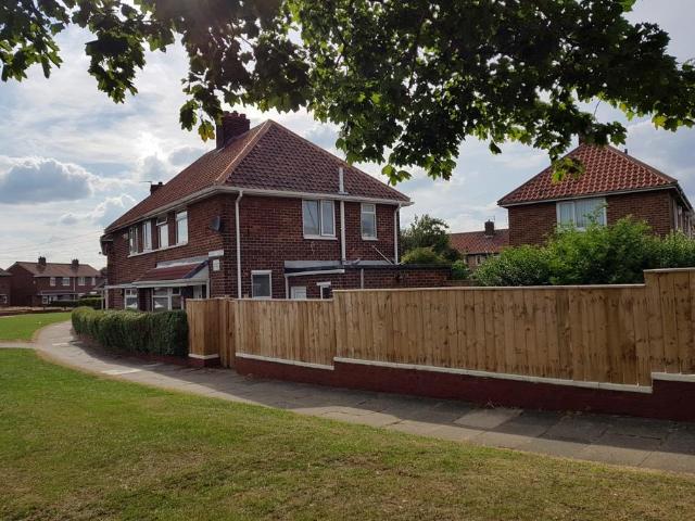 2 bedroom semi detached house to rent