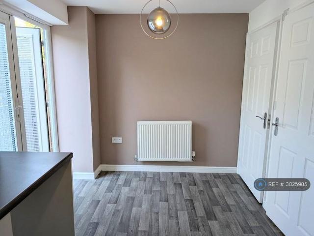 2 bedroom semi detached house to rent