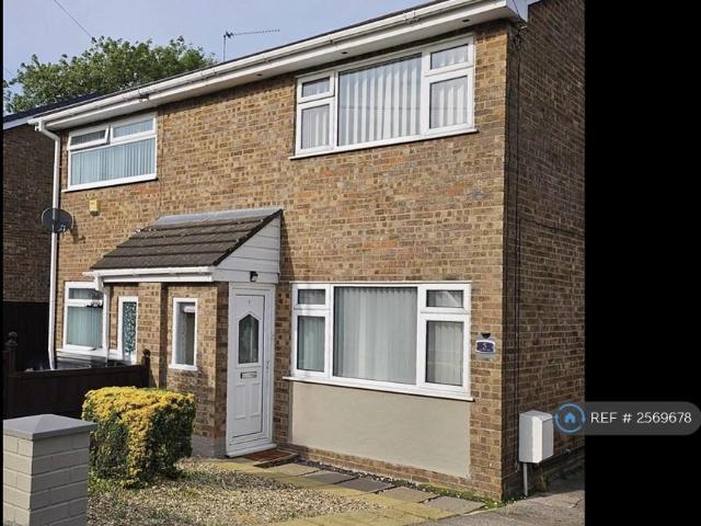 2 bedroom semi detached house to rent
