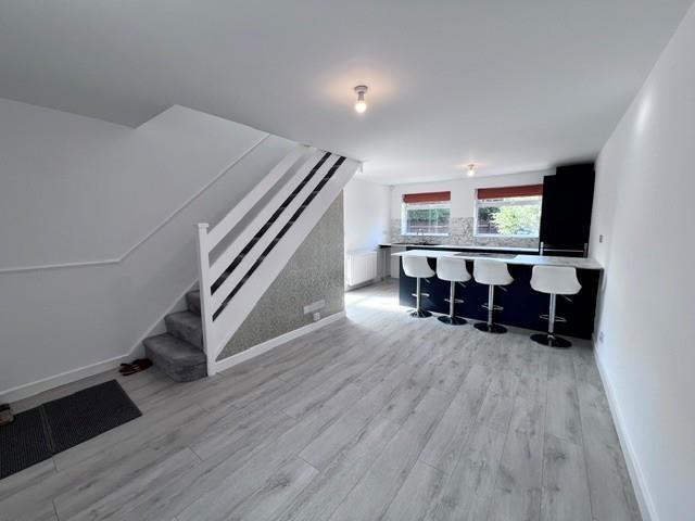2 bedroom semi detached house to rent