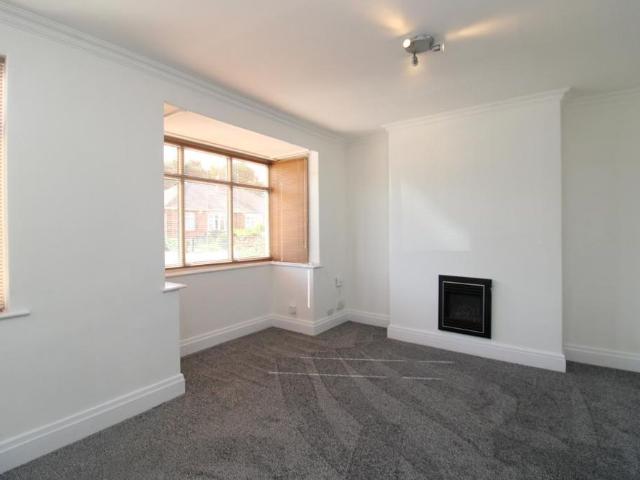 2 bedroom semi detached house to rent