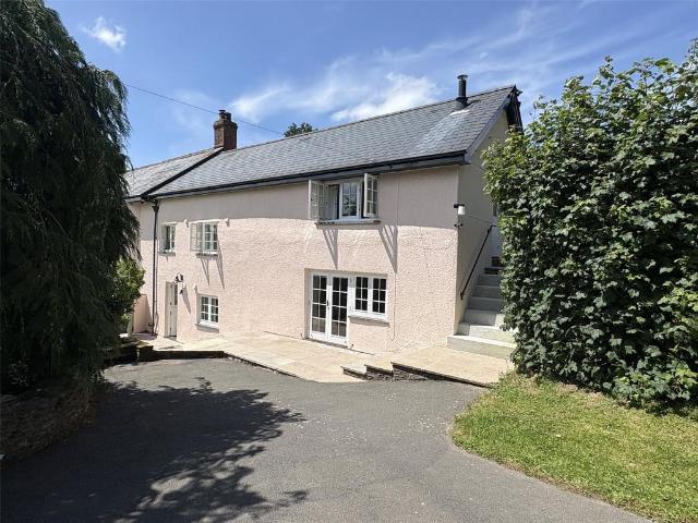2 bedroom semi detached house to rent