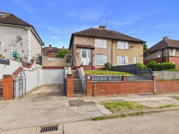 2 bedroom semi detached house to rent