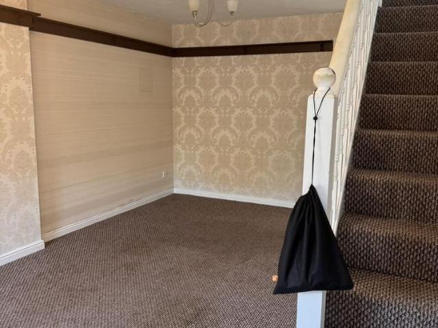 2 bedroom semi detached house to rent