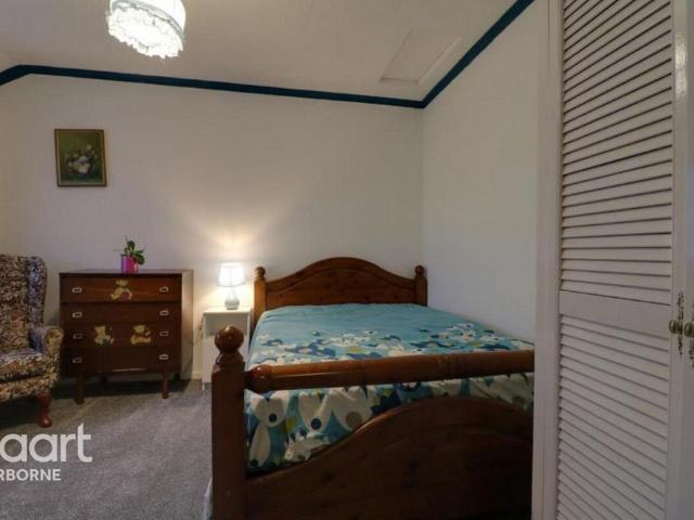 2 bedroom semi detached house to rent