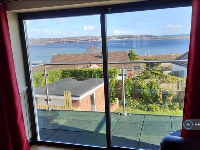 2 bedroom semi detached house to rent