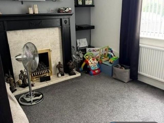 2 bedroom semi detached house to rent