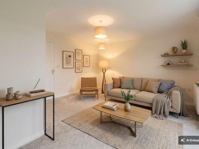 2 bedroom semi detached house to rent