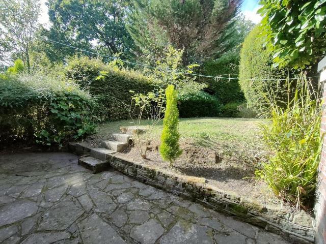 2 bedroom semi detached house to rent