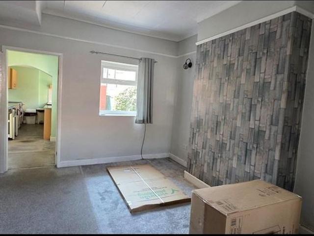 2 bedroom semi detached house to rent