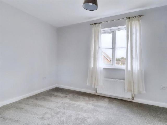 2 bedroom semi detached house to rent