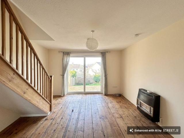 2 bedroom semi detached house to rent