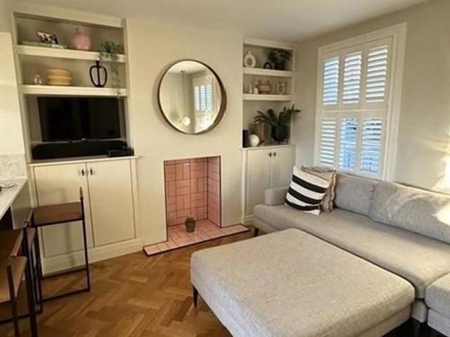 2 bedroom semi detached house to rent