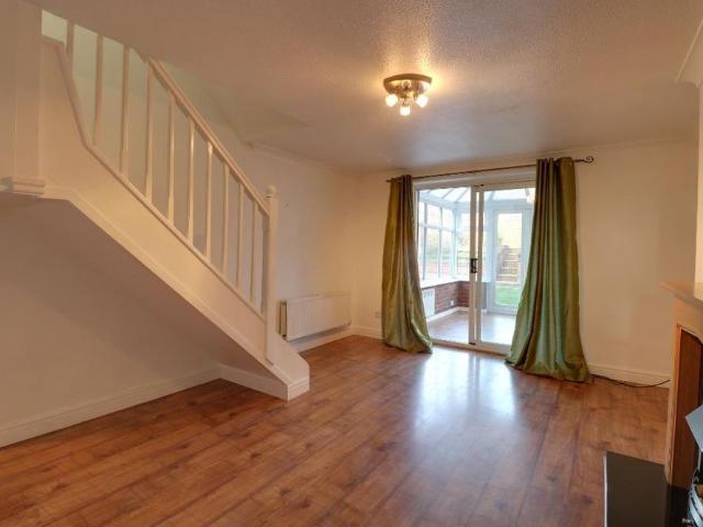 2 bedroom semi detached house to rent
