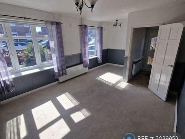 2 bedroom semi detached house to rent