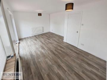 2 bedroom semi detached house to rent