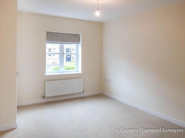 2 bedroom semi detached house to rent