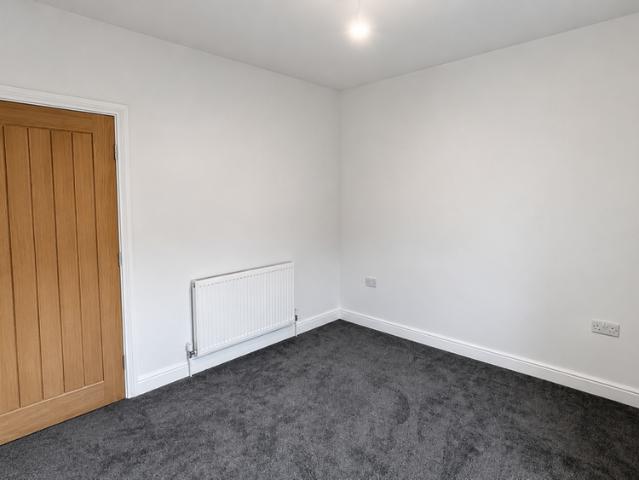2 bedroom semi detached house to rent