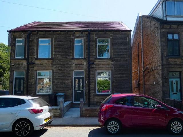 2 bedroom semi detached house to rent