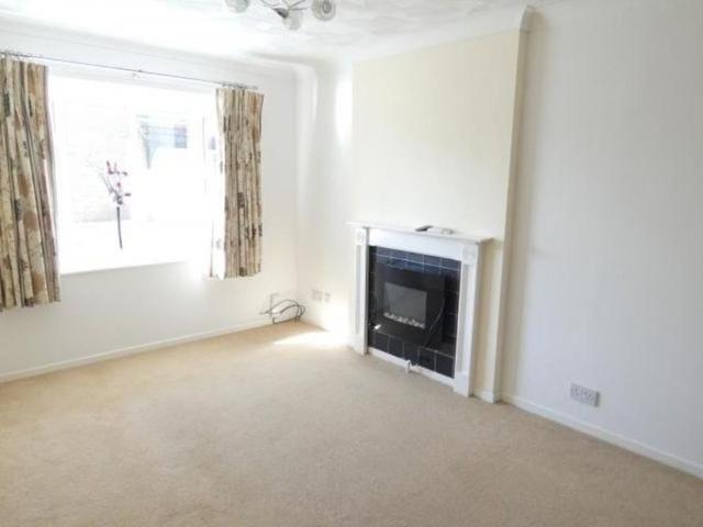 2 bedroom semi detached house to rent
