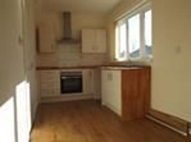 2 bedroom semi detached house to rent