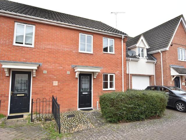 2 bedroom semi detached house to rent