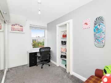 2 bedroom semi detached house to rent