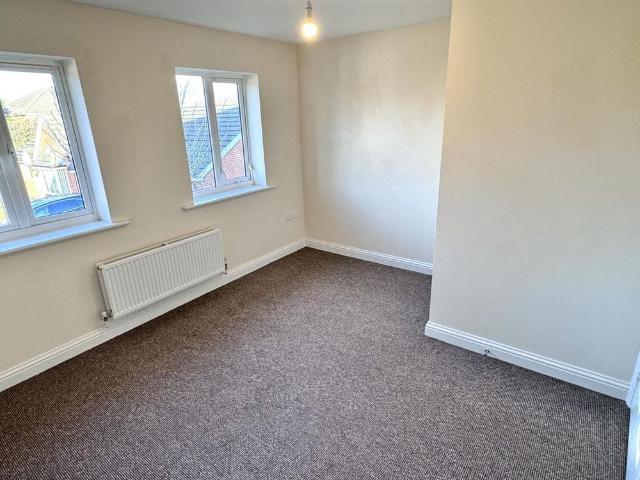 2 bedroom semi detached house to rent