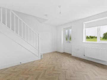 2 bedroom semi detached house to rent