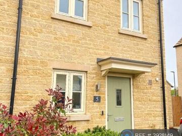 2 bedroom semi detached house to rent